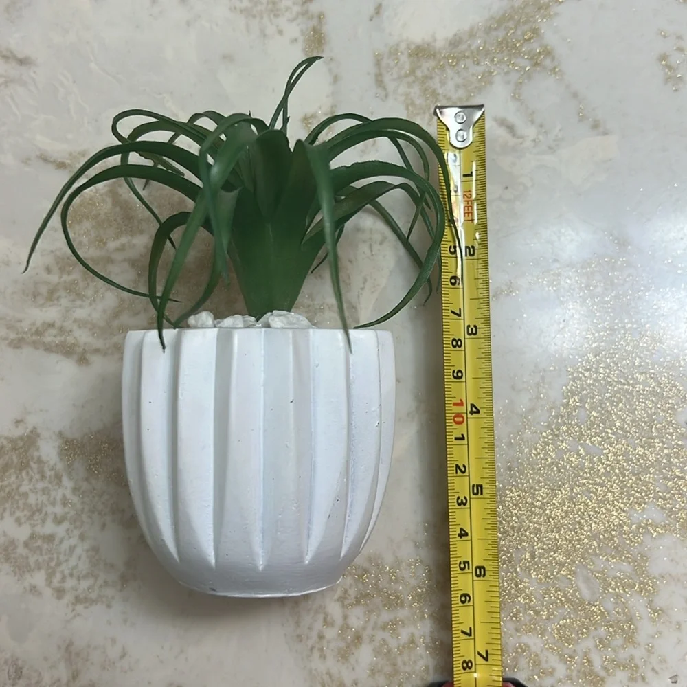 Indoor faux plant